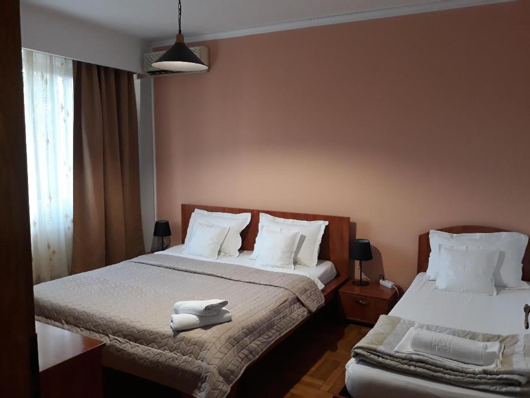 Pensiunea Sydney Timisoara Ngoại thất bức ảnh