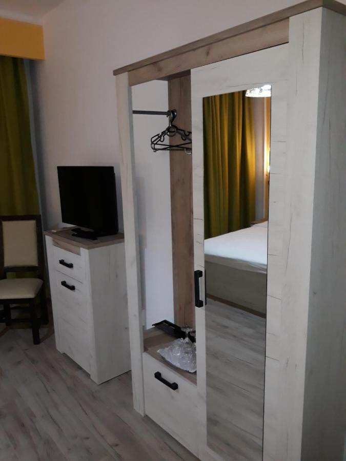Pensiunea Sydney Timisoara Ngoại thất bức ảnh